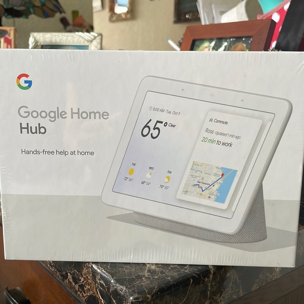 Google Home Hub BRAND NEW NEVER OPENED